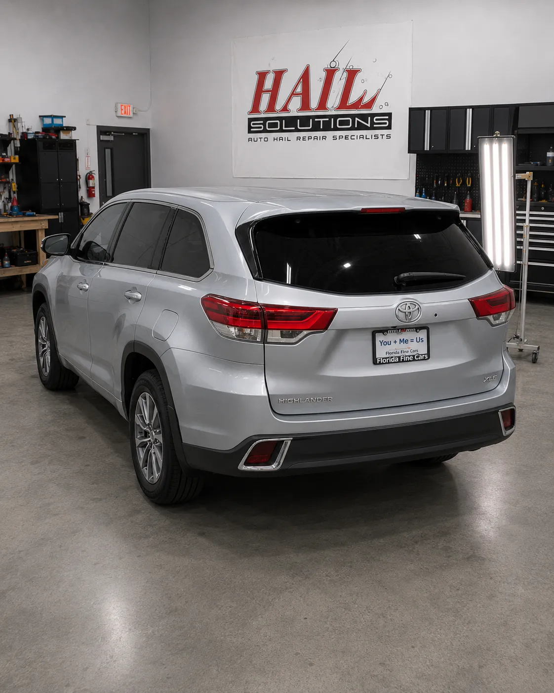 Detail photo of 2019 Toyota Highlander — Celestial Silver Metallic hail damage repair in Lee's Summit, MO