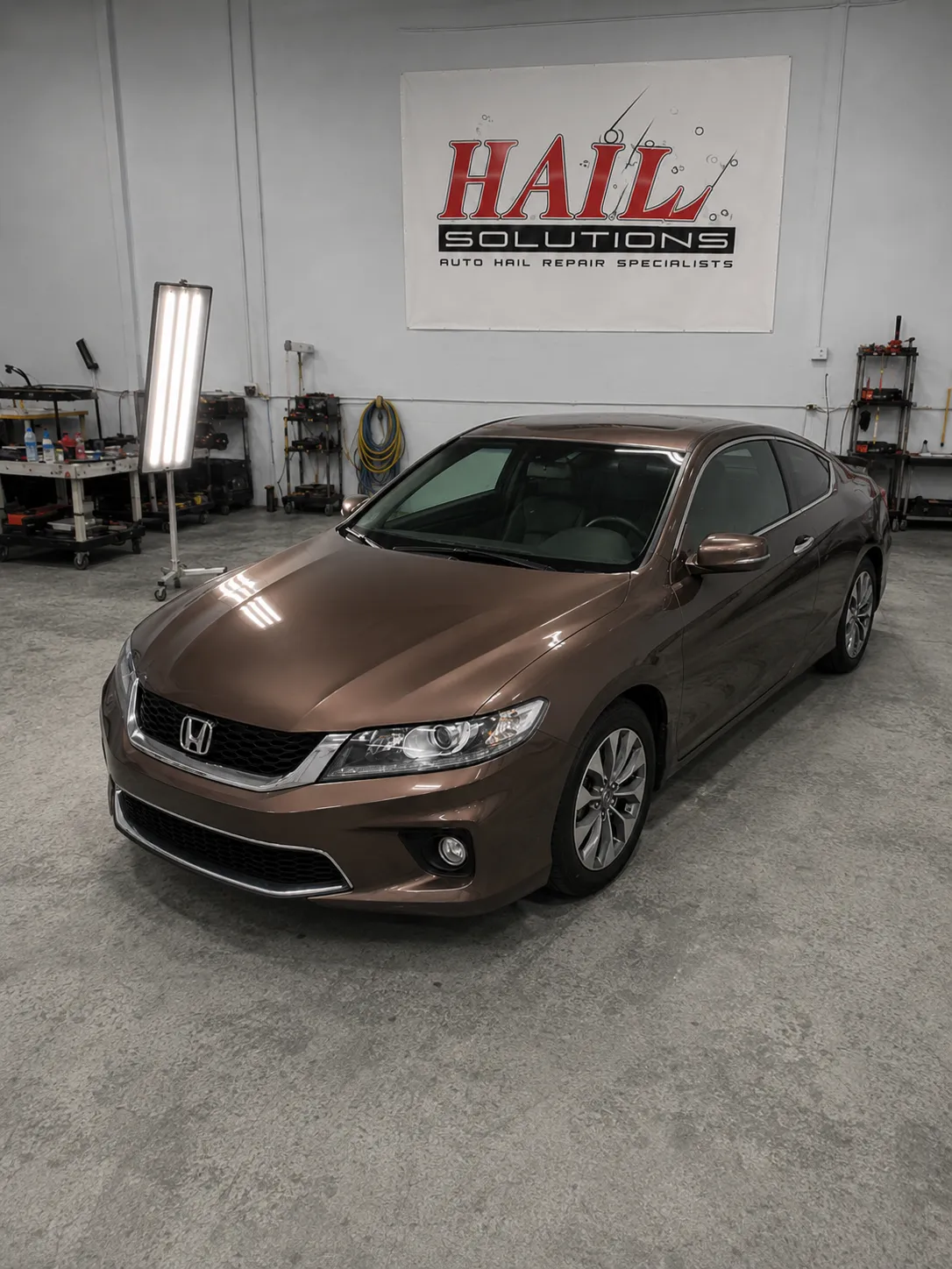 Detail photo of 2015 Honda Accord — Champagne Frost Pearl hail damage repair in Excelsior Springs, MO