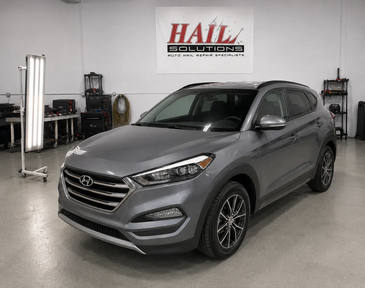 Detail photo of 2017 Hyundai Tucson — Coliseum Gray hail damage repair in Shawnee, KS