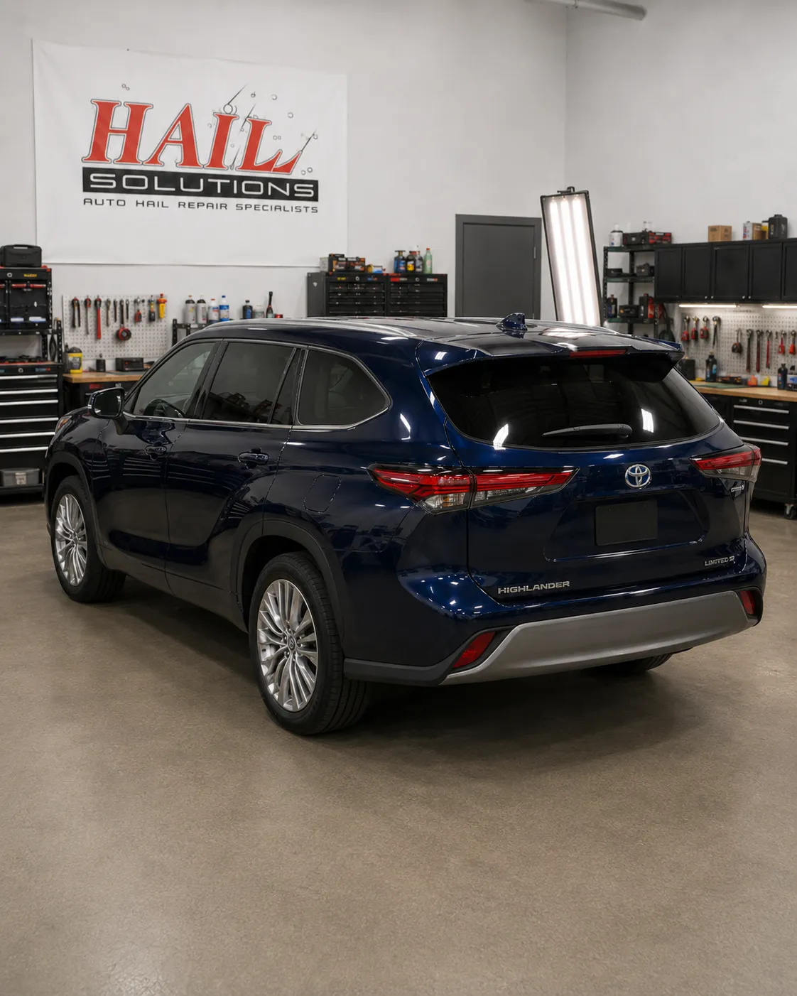 Detail photo of 2023 Toyota Highlander — Blueprint hail damage repair in Overland Park, KS